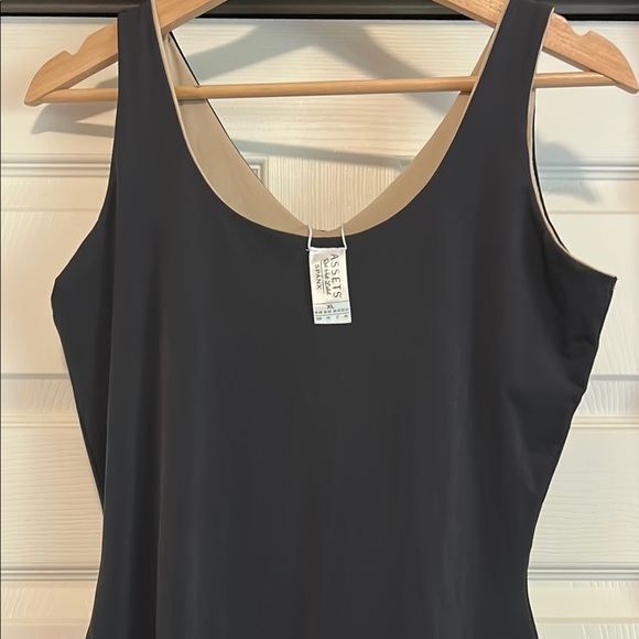 Assets Red Hot Label by Spanx Size XL - Picture 2 of 11